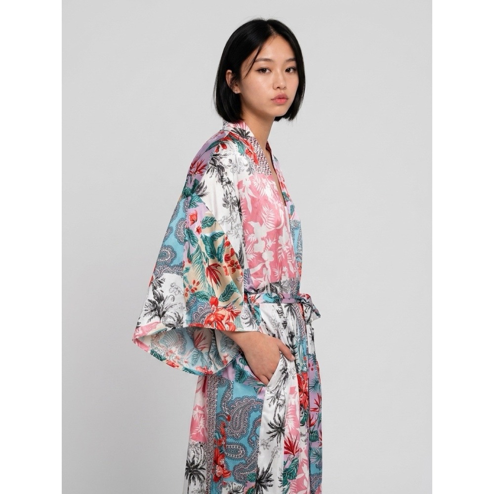 Secret Treasures Kimono Robe Womens Size Xl Blue Pink Floral Paisley(6-b40)